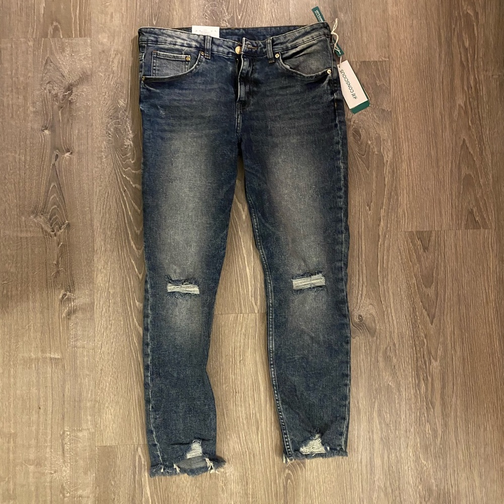 H&M Girlfriend jeans